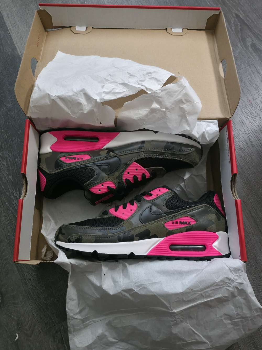 Nike Men's Air Max 90 Camo Pack Sequoia Hyper Pink Running Shoes